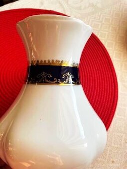 Zlatená starožitná váza