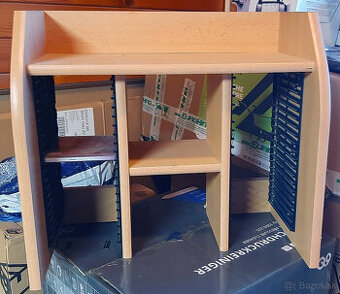 Polička na 40 CD Farba: Buk