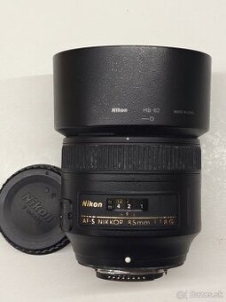 Nikon AF nikkor 85mm 1.8