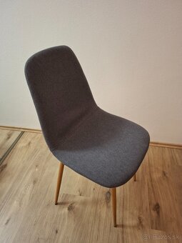 Predam kuchynsky stôl + stolicky