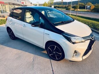 Toyota Yaris Hybrid 1.5 CVT automat