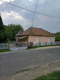 Ponúkame Vám na predaj rodinný dom v obci Szalaszend - Maďar