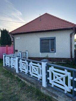Krušovce 2 izbový dom na hlavnej Štefániková 510 Krušovce