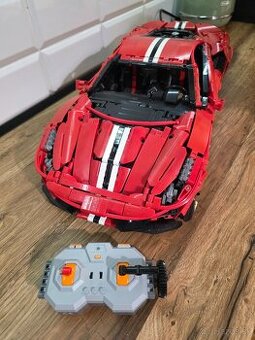 Na predaj stavebnica CADA FERRARI MASTER 458 PISTA, 3236 ks