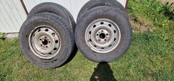 Pneu 215/70 R15 C
