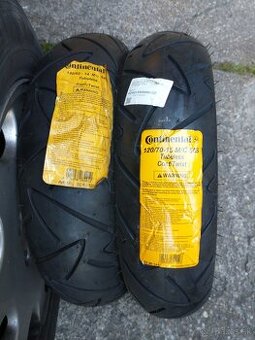 Predam nove pneu 120/70-15 a 140/60-14