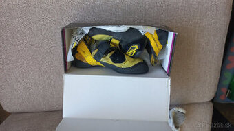 Predám lezčky La Sportiva Katana Yellow/Black 42,5