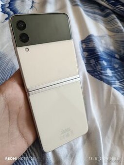 Samsung Galaxy z flip 3