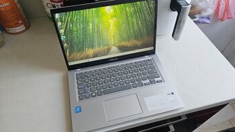 Asus X415M - intel procesor, 8GB RAM, 128GB SSD, 8hod bat