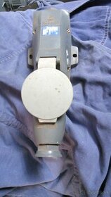 Zásuvky - 220V - predám - 1