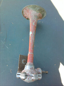 Stará veľká HÚKAČKA z lokomotívy (éra ČSD)