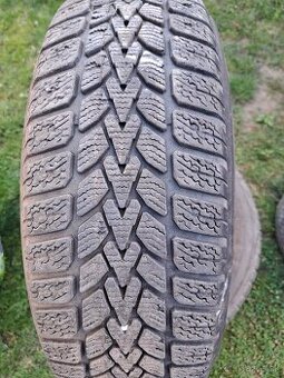 Predám zimné Dunlop 195/65/R15