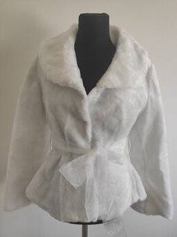 Kožušinový kabátik krémový