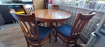 Predám jedálenský kruhový stôl,priemer 107 cm