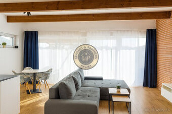 Na prenájom 4-izbová novostavba rodinného domu v obci Cífer - 1