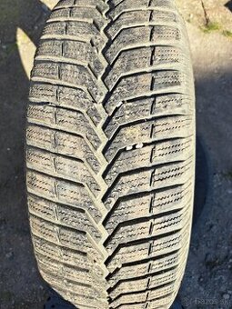 Predám zimné Vredestein 195/65/R15