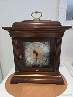 Krbové hodiny Howard Miller Thomas Tompion