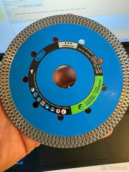 NOVY DIAMANTOVY KOTUC TYROLIT-NEPOUZITY