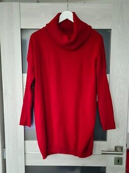 Červený oversize rolák