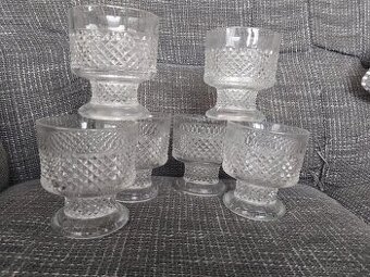 6x na pohar na puding