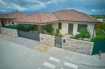 Predám 4-izbový RD – Hurbanova Ves, okres Senec