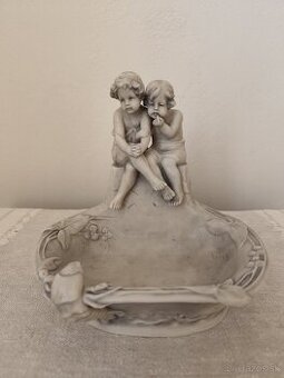 Royal dux deti pri jazierku porcelánová soška Eichler