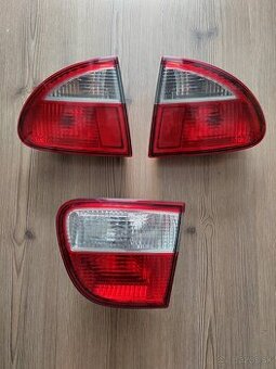 Seat Leon zadné svetlá