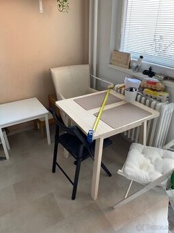 IKEA stôl + 2 Stoličky