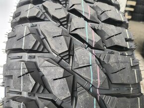 Pneumatiky 235/75 R15 , 245/75 R16 MTecka originál