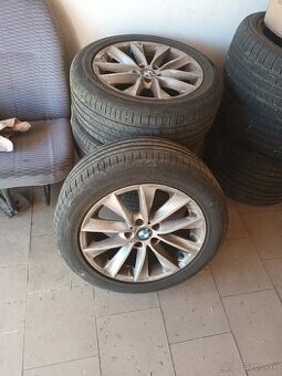 245/50 R18