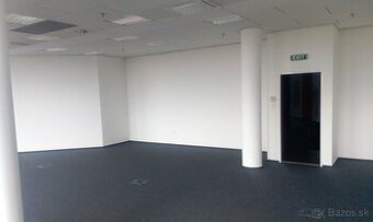 Kancelársky priestor v blízkosti letiska na prenájom