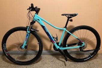 Horský bicykel Cube (dámsky).