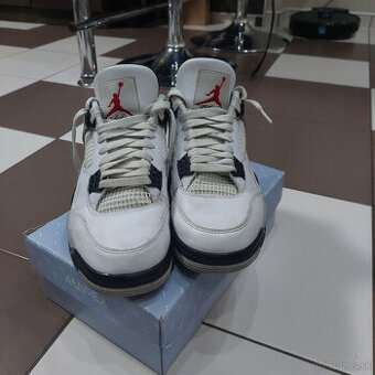 Jordan 4 white cement