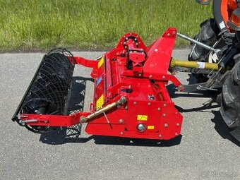 Zakladač trávnika / spatna freza za traktor