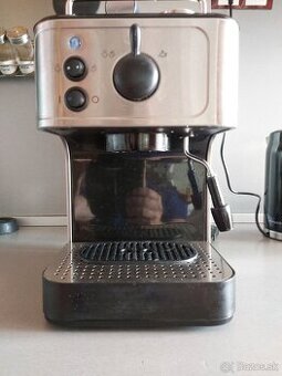 Pakovy kavovar Russell Hobbs
