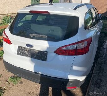 Rozpredam Ford Focus MK3 III 1.0 Ecoboost 74kw M2DA