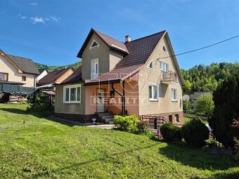 Starší 5 izbový RD v malebnej obci Čavoj so záhradou a...