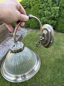 Nastenné lampy