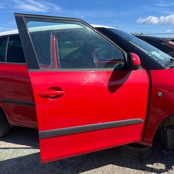 Pravé predné dvere Škoda fabia 2010 lift