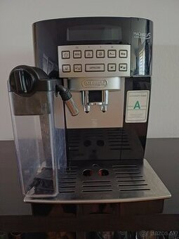 Kávovar Delonghi