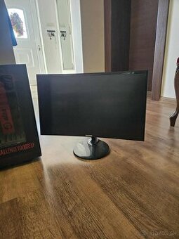 Herný pc Gamebox + 2 monitory