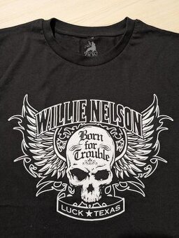 Čierne tričko s ikonickým motívom Willie Nelson – Born for T