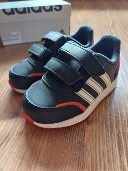 Adidas detské tenisky 22 (14 cm)