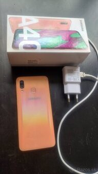 Samsung Galaxy A40, 64GB