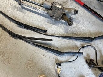 Predám mechanizmus stieračov na VW Golf VII