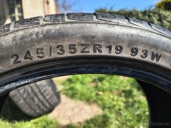 245/35r19