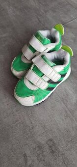 Tenisky adidas 21