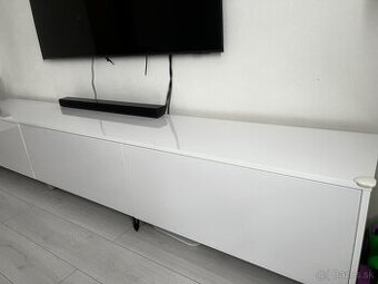Komoda pod TV