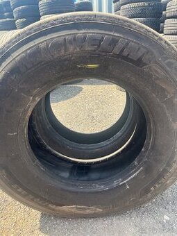 Predám 315/70R22,5