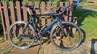 Giant Propel Advanced L karbon